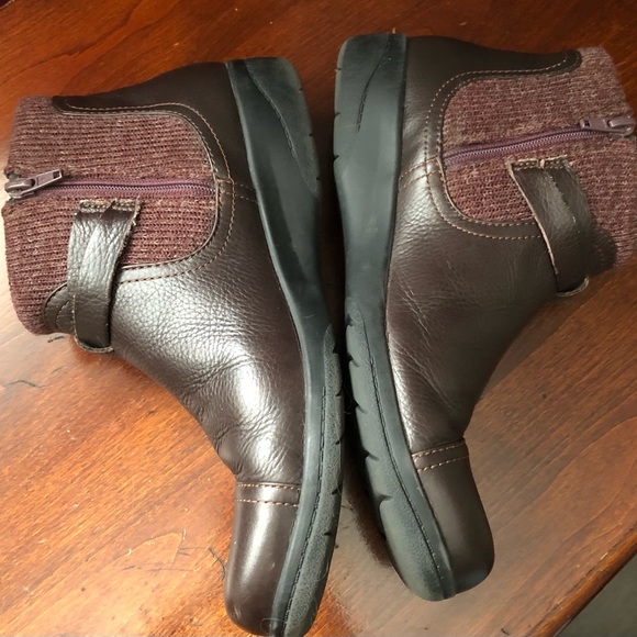 Clark Ankle Boots - Picture 3 of 5
